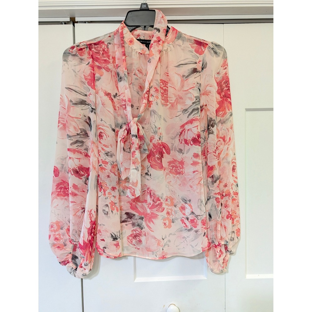 White House Black Market Pink Floral Tie Neck Chiffon Blouse Size 4 Cottagecore